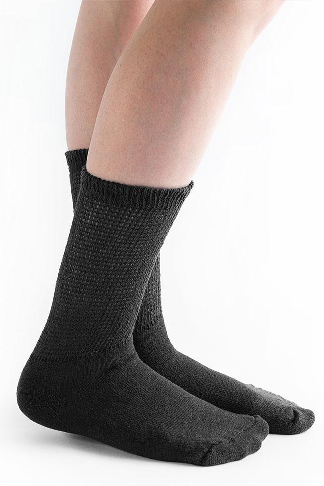 Loose Fit Diabetic Crew Socks, 3 pairs - Image 2
